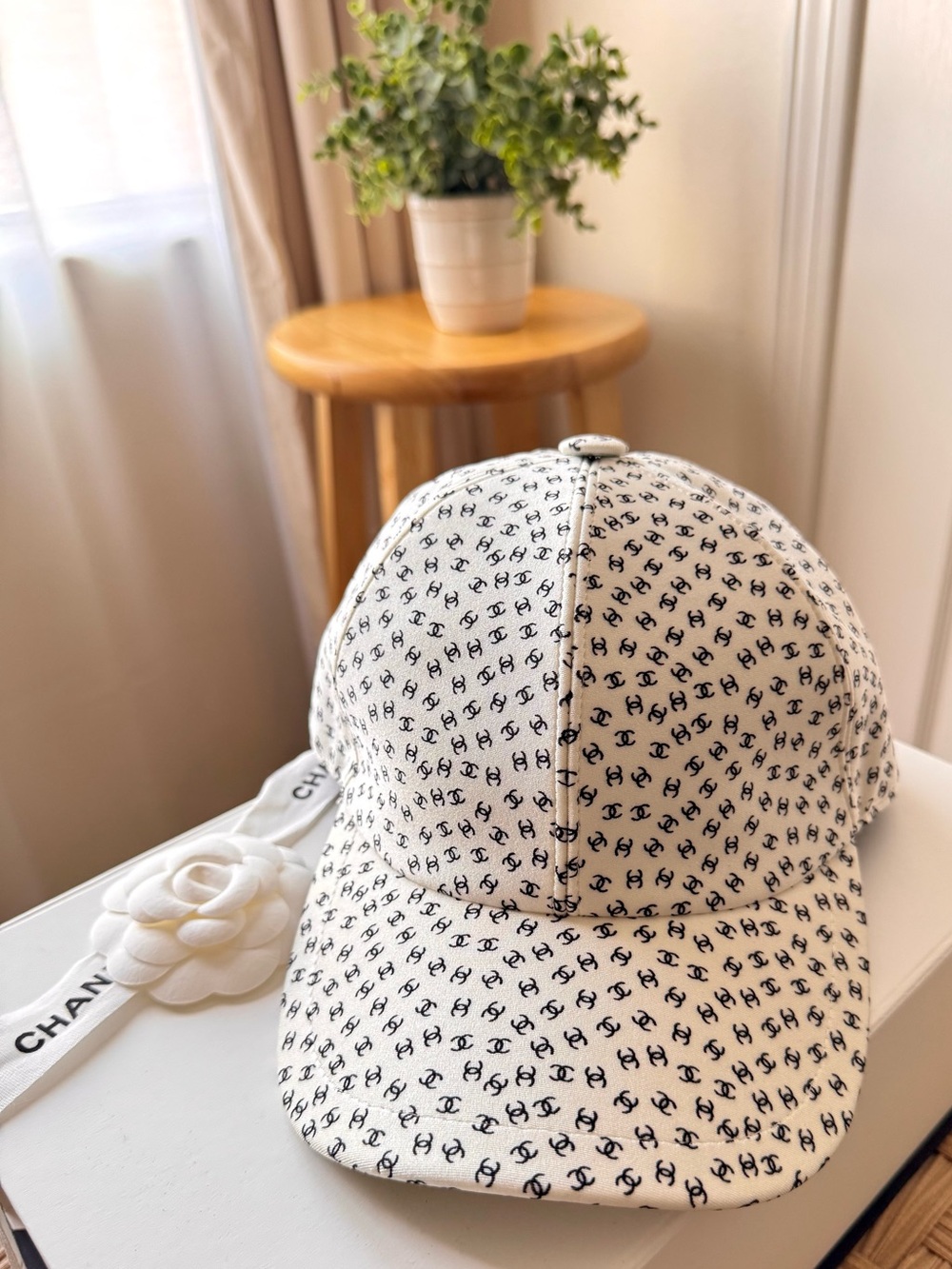 CHANEL - Black & White Cap (Brand New & Authentic)